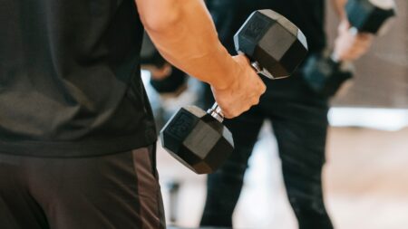 5 efektívnych cvikov na biceps